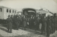 Departure for the homeland on April 10, 1955 by car at Kaesong Station