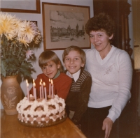 Birthday of son Daniel, from left: daughter Linda, son Daniel, witness, Jevany, 1983