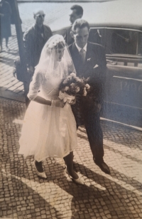 Daddy Andrej leading Rozalia at her wedding, 1962