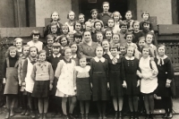 Primary school Na Poříčí in Železný Brod, 2nd class, Fotoatelier Hilger