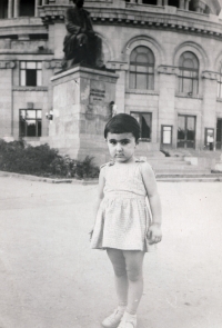 Marine Petrossian in Freedom Square, then called Theatre Square. Some 20 years before 1988.