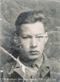 Alexandr Muratov, velitel oddělení „Batrak“ státní farmy Kalinin, květen 1943