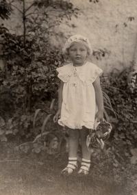 Drahomíra Ševčíková, née Bartošová, First Holy Communion, Štarnov, 30 May 1934