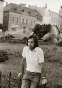 Miroslav Holub; 1973