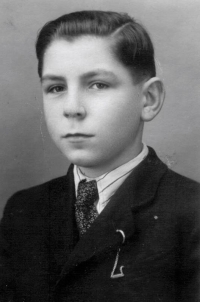 Vlastimil Dostál, 1944