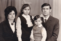 The Storozhynskyi family: wife Iryna, daughters Elina (born in 1964) and Viktoriia (born in 1971), and Yurii Storozhynskyi. Lviv, 1975