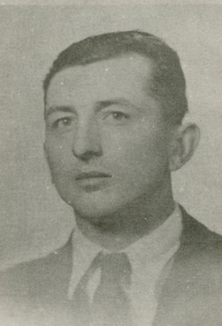 Otec Jaroslav Petrlík po zatčení,1953