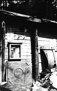 A house in front of the Bozkov Caves, where Miroslav Jeník and his friends had an anti-occupation notice board (left on the wall)