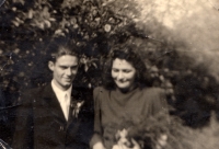 Parents' Bořivoj Novák and Emilie Nováková's wedding photo, 1945