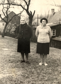 With mother Anna Heidenreich, undated