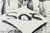 Pentcho shipwreck, SOS sign tarp