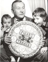 With grandchildren and a giant lollipop museum dedicated to the Pelhřimově