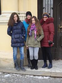 Jaroslava Strážnická with pupils from the project Stories of Our Neighbours