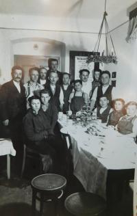 Right brother Erich learning in the joinery firm in Frývaldov (Jesenik)