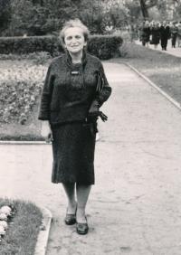 Mother Irma Lauscherová, 60ies