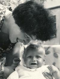 Michaela Vidláková with her son